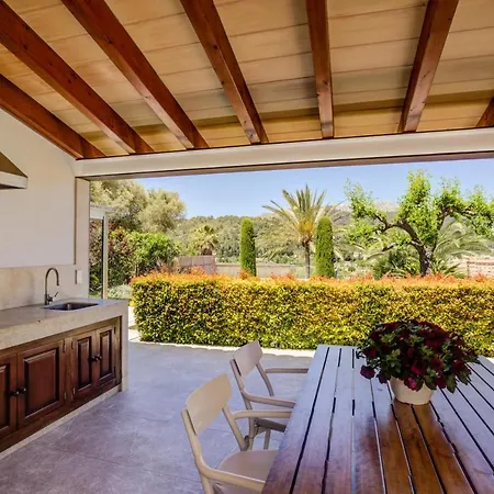El Coste Villa